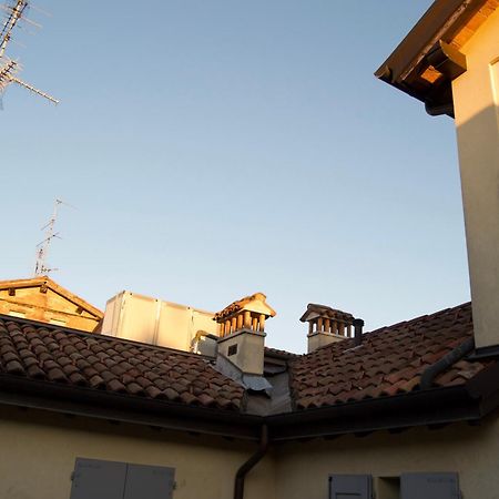דירות מודנה Casa Viola, Deliziosa Mansarda In Centro Storico מראה חיצוני תמונה