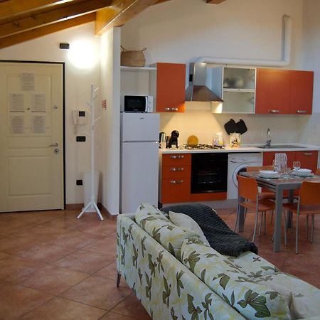 דירות מודנה Casa Viola, Deliziosa Mansarda In Centro Storico מראה חיצוני תמונה