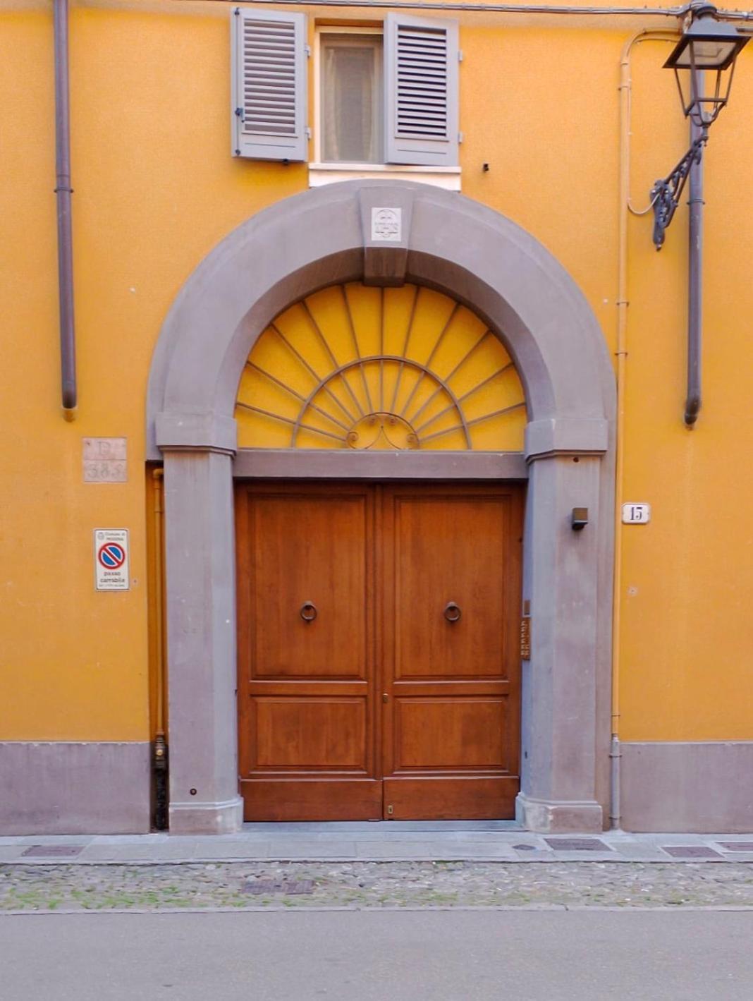 דירות מודנה Casa Viola, Deliziosa Mansarda In Centro Storico מראה חיצוני תמונה