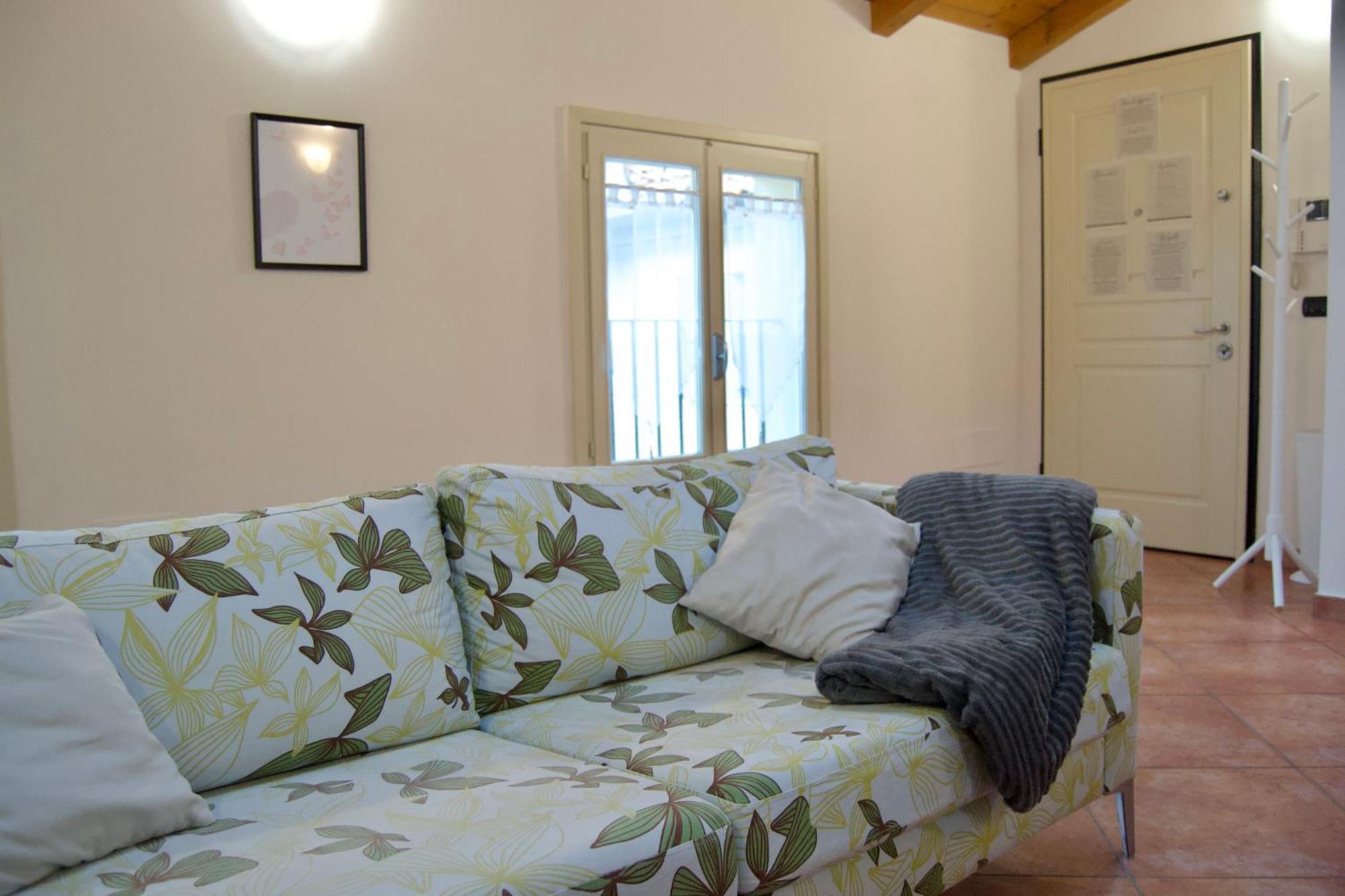 דירות מודנה Casa Viola, Deliziosa Mansarda In Centro Storico מראה חיצוני תמונה