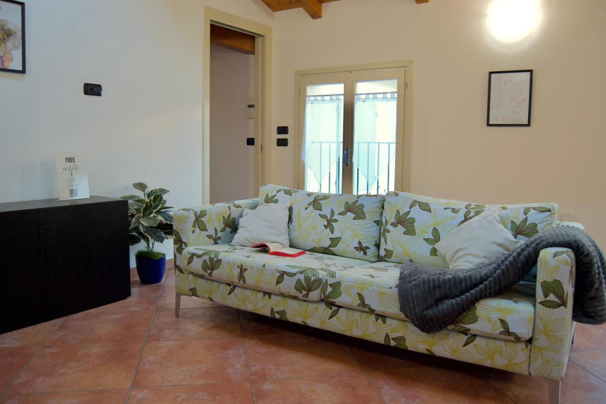 דירות מודנה Casa Viola, Deliziosa Mansarda In Centro Storico מראה חיצוני תמונה