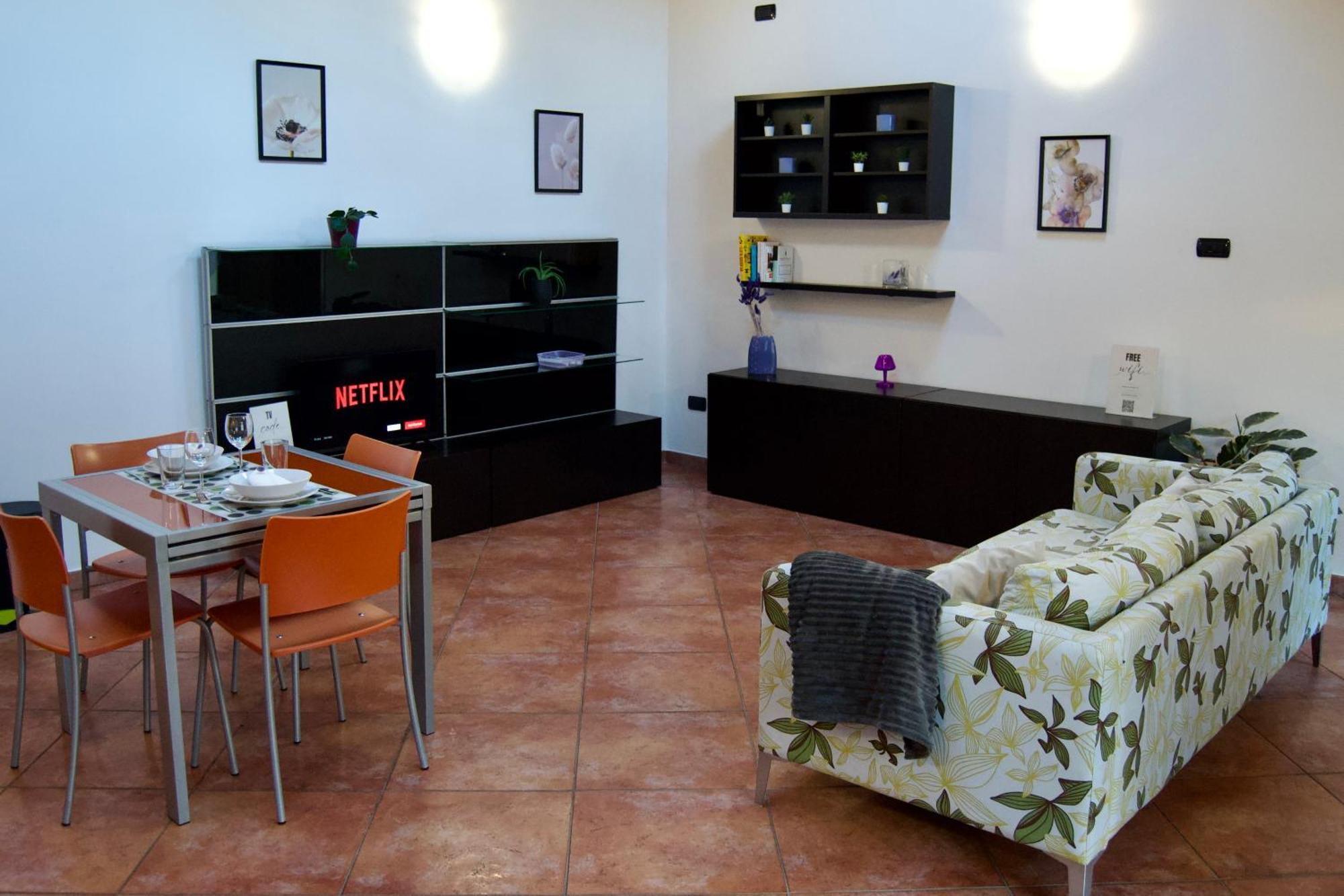 דירות מודנה Casa Viola, Deliziosa Mansarda In Centro Storico מראה חיצוני תמונה
